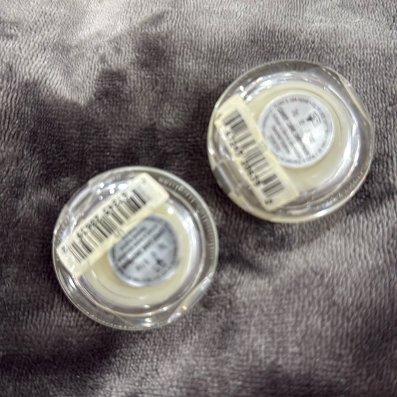 Caboodle lipgloss Candy Cane Snowman Qty-1 - Picture 2 of 4